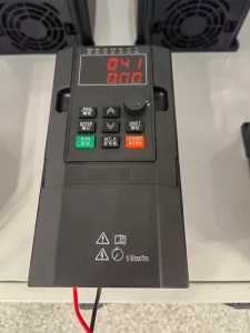 4KW Vfd Inverter Innovative Single Phase 220V Frequency Variable Solar Power Shell Plastic Case Mppt Solar Energy Systems 220V