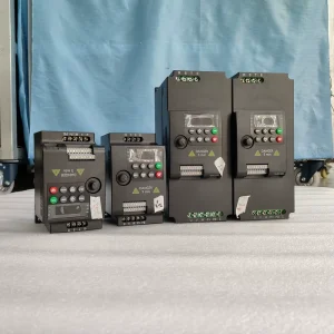 4kW-5.5kW VFD Variable Frequency Drive 220V/380V Three Phase Vector Control AC Inverter for Motor Compressor Pump