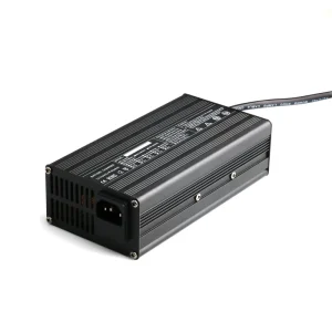Automatic 300W 12V 15A Lithium Battery Charger 100 240V AC for Electric Scooter E Bike Industrial Use 14.6V 16.8V