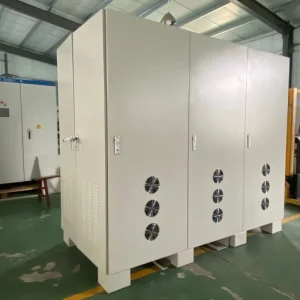 Custom IP65 Transformer 3 Phase Grid Solar Hybrid Photovoltaic Energy Storage Converter Inverter CAN Power Conversion