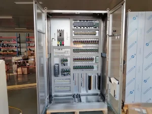 Customized 8PT Smart LV Distribution Box Switchgear IP55 380V 480V Multi Use