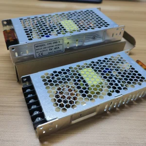FPS200W-0540 100-240VAC Input 50/60Hz 60Hz DC 5V 40A 200W Slim AC-DC Switching Power Supply 80% Efficiency