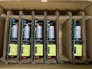Meanwell LOP Series 200W-600W Open Frame AC-DC Power Supply 12V-54V Single Output Medical Use 95% Efficiency