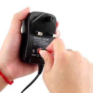 Multi-functional Universal 30W AC/DC Plug-in Charger with 6 DC Tips & USB Port