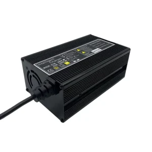 QD450A 72v 60v 48v 24v 12v Industrial Intelligent 43.8v 10 Amp Lithium Ion Battery Charger for AGV Electric Truck 450W