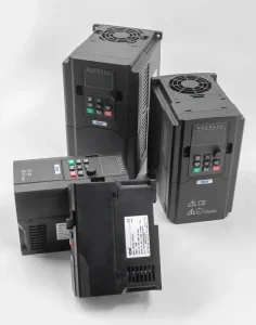 SPX 2.2kW AC Motor Speed Controller, Single-Phase Variable Frequency Drive VFD for Pumps and Fans, 220V/380V Three-Phase Inverter